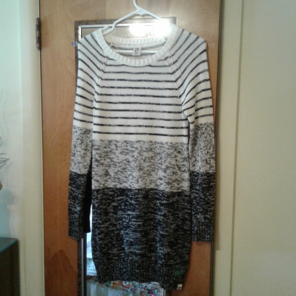 Roxy  Knit Long Tunic or Dress